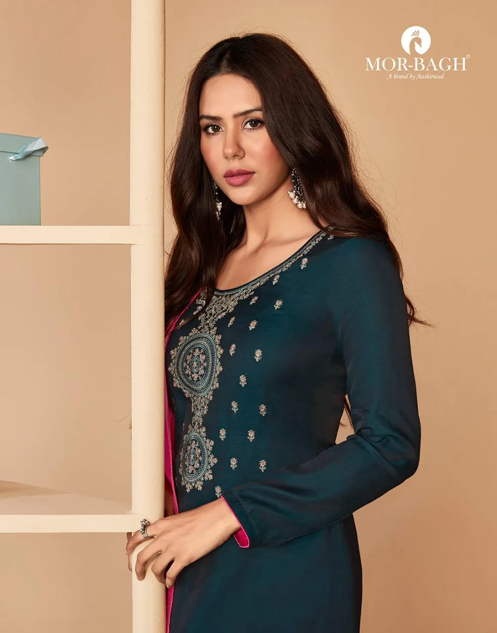 AASHIRWAD MOR BAGH SAARAS 8592 to 8595 LINEN SILK SALWAR SUIT
