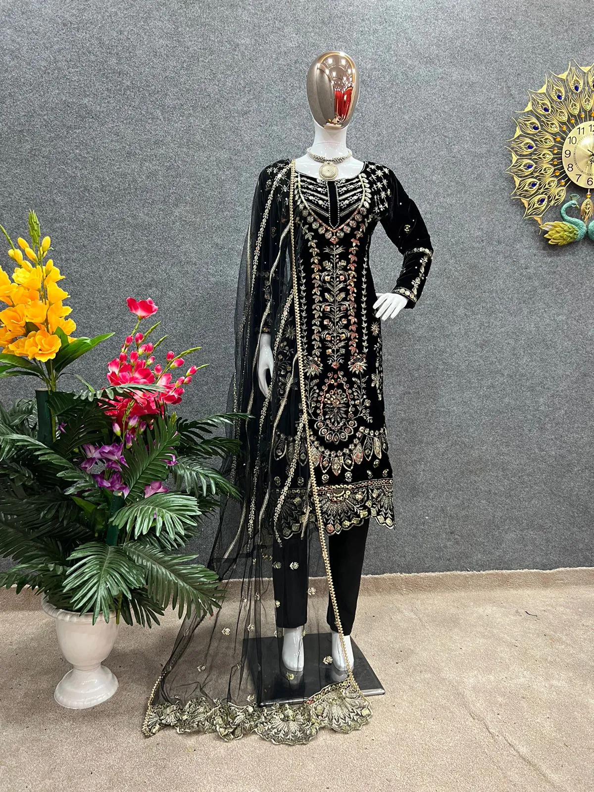 New Designer Party Wear Velvet Suit